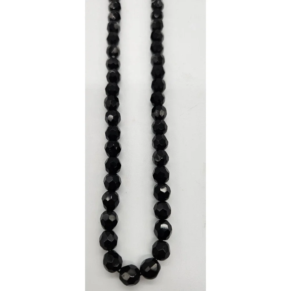 Vintage‎ JETS Faceted Black Beaded Necklace Barrel Clasp Graduated Strand